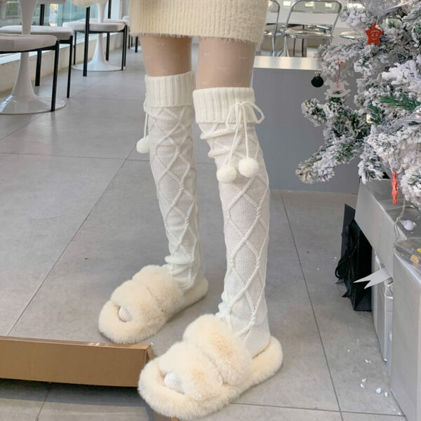 Fluffy warm pompon stockings - Image 4